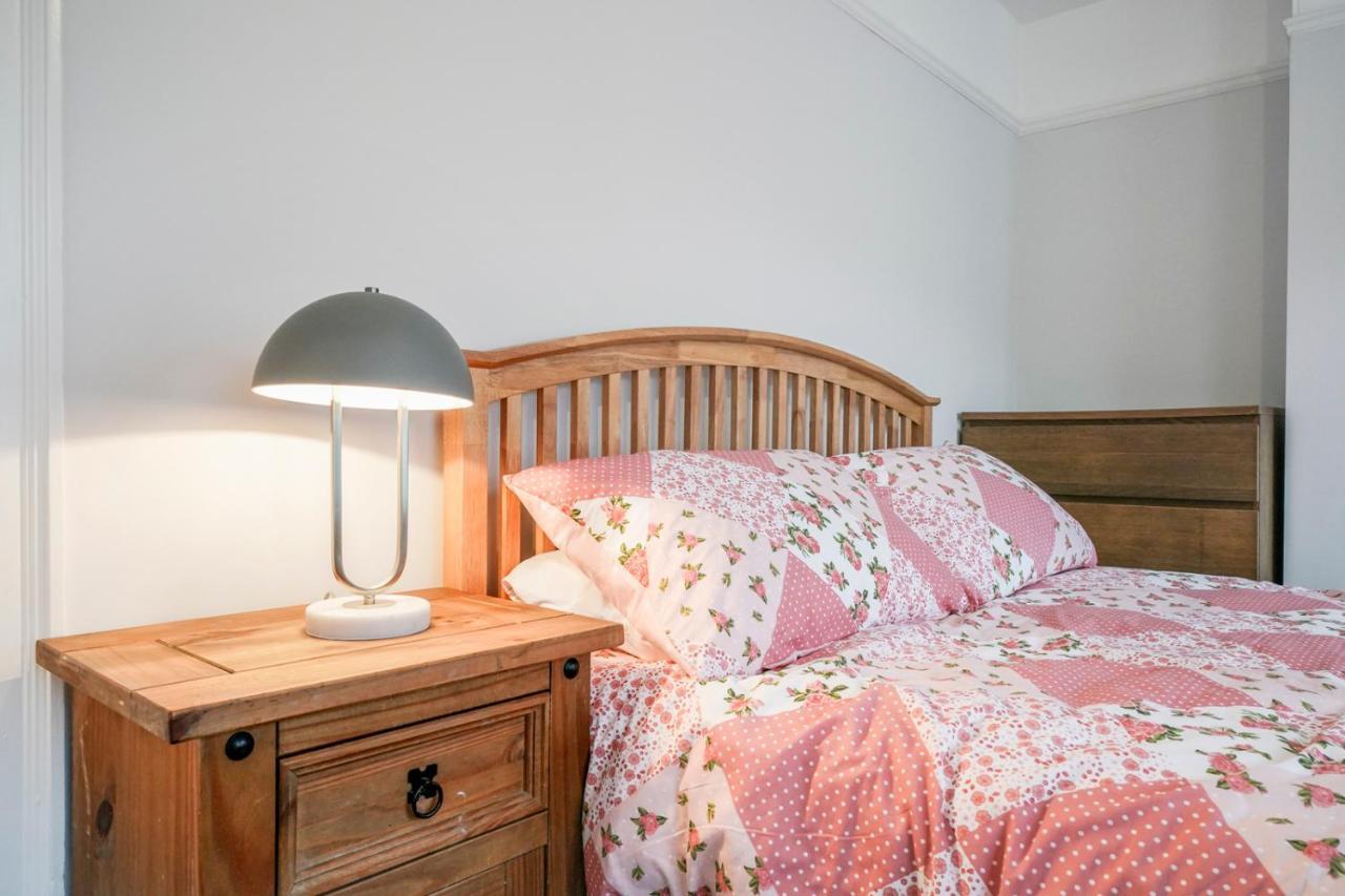 Close To City Centre Stylish 3 Bedroom House Белфаст Экстерьер фото