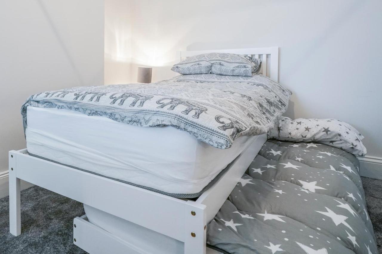 Close To City Centre Stylish 3 Bedroom House Белфаст Экстерьер фото