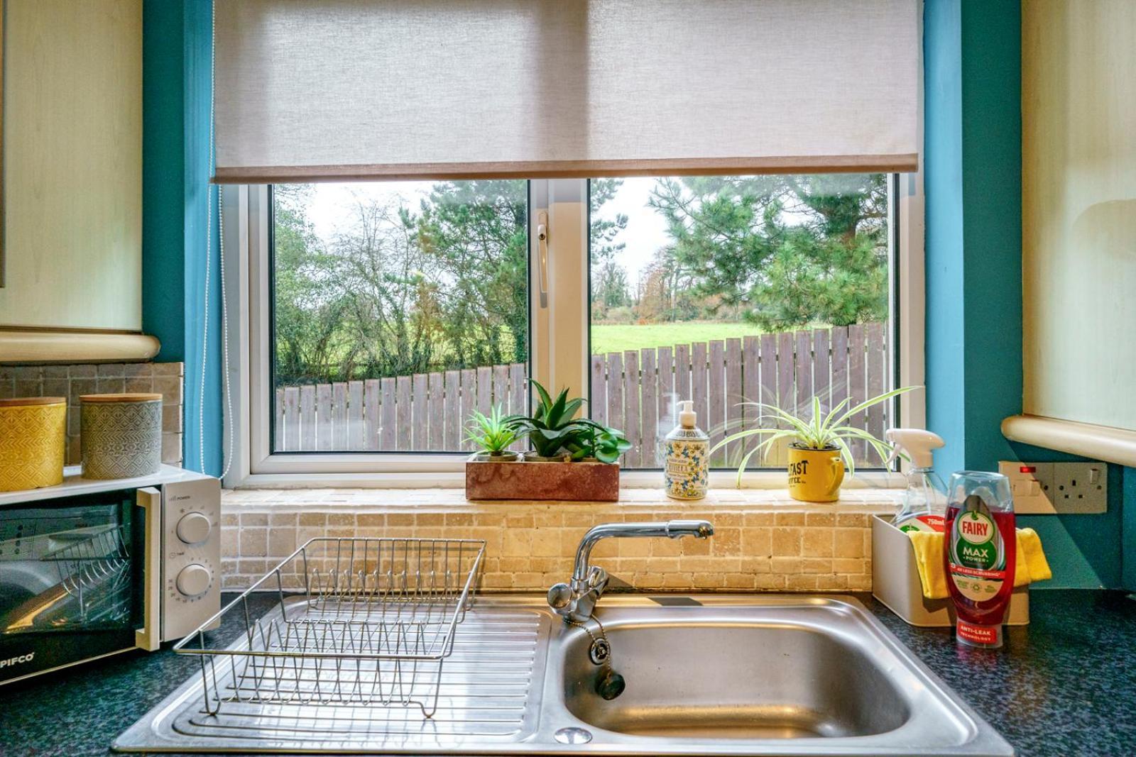Close To City Centre Stylish 3 Bedroom House Белфаст Экстерьер фото